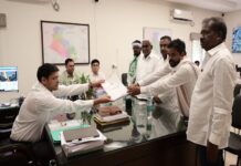 जमशेदपुर संसदीय सीट से इंडी गठबंधन के प्रत्याशी समीर कुमार मोहंती नामांकन, CM समेत कई नेता रहे उपस्थित