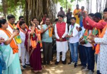 रांची के सांसद सह एनडीए उम्मीदवार संजय सेठ ने दूसरे दिन किया जन संवाद कार्यक्रम