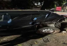 रांची में नशे की हालत में कार चला रहे युवकों ने मारी टक्कर, दोनों गाड़ियां हुई क्षतिग्रस्त