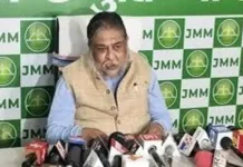 जेएमएम ने केंद्र सरकार पर लगाया पक्षपात का आरोप, तिरंगा यात्रा पर उठाए सवाल