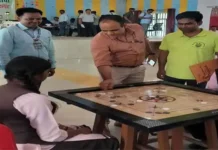 रांची में जिला स्तरीय कैरम टैलेंट प्रतियोगिता: बच्चों ने दिखायी अपनी प्रतिभा