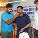 एमएस धोनी के ICC हॉल ऑफ फेम में शामिल होने पर JSCA ने मनाया जश्न