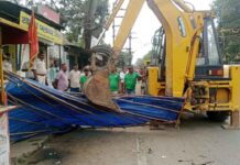 कोकर में अतिक्रमण हटाओ अभियान: नगर निगम की टीम ने चलाया अभियान