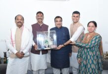 संजय सेठ के आवास पहुंचे नितिन गडकरी