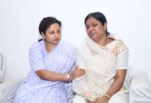 मंत्री योगेंद्र प्रसाद के घर पहुंची कल्पना सोरेन