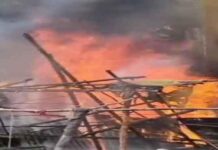 कांड्रा में एक कपड़े की दुकान में लगी आग, लाखों रुपए का हुआ नुकसान