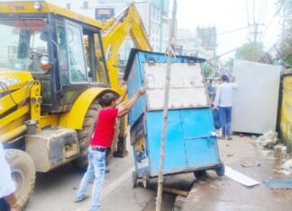 स्टेशन रोड पर ट्रैफिक जाम और व्यवस्था के खिलाफ की गई बड़ी कार्रवाई