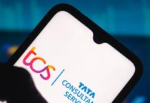 अब TCS में 12000 नौकरियां खतरे में