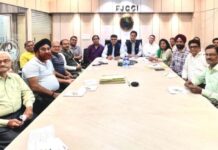 लकड़ी उद्योग की बढ़ती परेशानियों पर की गई चर्चा