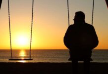 WHO की चौंकाने वाली रिपोर्ट, हर 35 सेकंड में अकेलापन ले रहा एक जान