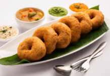 सांभर वड़ा तो खाते होंगे, मगर कभी सोचा है – वड़े में क्यों होता है छेद? वजह जानकर चौंक जाएंगे