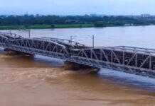 गंगा-यमुना का जलस्तर पार कर चुका खतरे का निशान, प्रयागराज में बाढ़ से तबाही का मंजर; 5 लाख लोग प्रभावित