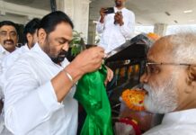 शिक्षा मंत्री रामदास सोरेन को रांची एयरपोर्ट पर दी गई श्रद्धांजलि