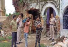 जमुई में मुखिया के घर पर मिनी गन फैक्ट्री का किया गया खुलासा