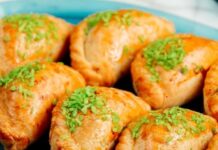 तीज के त्यौहार में बनाएं साबूदाना का गुजिया