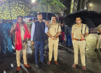 दुर्गा पूजा 2025 की समाप्ति शांति और अनुशासन के साथ