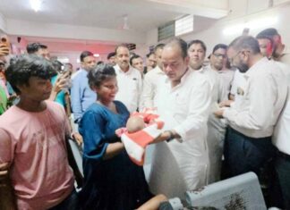 चाईबासा अस्पताल में स्वास्थ्य मंत्री का निरीक्षण
