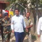 लातेहार के बड़ा बाबू रिश्वत लेते पकड़े गए