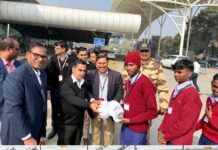 रांची एयरपोर्ट में वंचित बच्चों ने भरी अपने सपनों की उड़ान