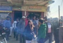 रांची में दिनदहाड़े ज्वेलरी से भरी बैग लूटकर चोर फरार