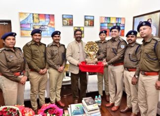 CM से अधिकारियों की नवबर्ष भेंट