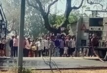 रांची-टाटा मार्ग के तैमारा घाटी में ट्रक में लगी भीषण आग