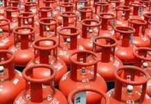 LPG संकट से चतरा में लोग परेशान, सीसीएल क्षेत्र में गैस किल्लत