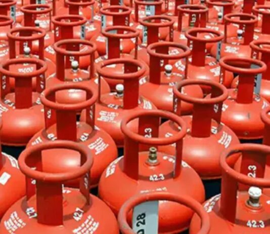 LPG बुकिंग का नया नियम अपडेट, अब 35 दिन करना होगा इंतजार