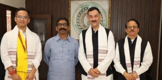 असम चुनाव को लेकर मुख्यमंत्री से असम के नेताओं की अहम मुलाकात
