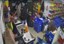 डोरंडा में ‘अपना मार्ट’ से 67 हजार की लूट, हेलमेट पहने अपराधी, CCTV फुटेज सामने