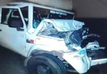 रांची के नामकुम में दो वाहनों के बीच भीषण टक्कर में दूध से लदा वाहन चकनाचूर