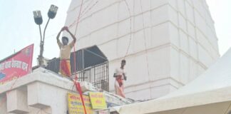 बाबा नगरी पहुंची प्रसिद्ध बैडमिंटन खिलाड़ी सानिया नेहवाल