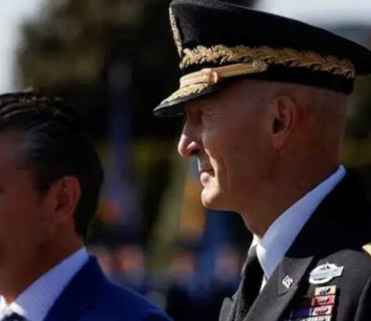 युद्ध के बीच ट्रंप का बड़ा एक्शन से आर्मी चीफ बाहर