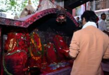 मां कामाख्या के चरणों में हेमंत सोरेन, सुख-शांति की प्रार्थना