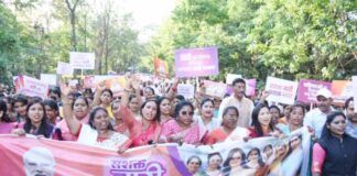 नारी शक्ति वंदन अधिनियम पर रांची के आर्यभट्ट सभागार में हजारों महिलाओं का महासम्मेलन