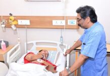 सेंटेविटा अस्पताल में मुख्यमंत्री ने की वित्त मंत्री से मुलाकात