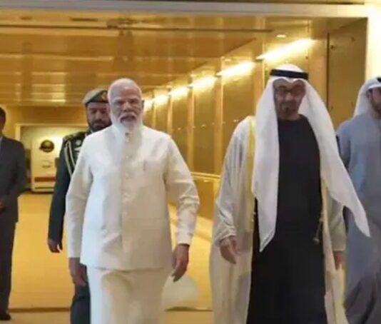 PM का 5 देशों का दौरा शुरू, F-16 ने किया एस्कॉर्ट