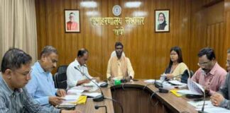 रांची DC द्वारा सरकारी कार्यालय में बदली व्यवस्था
