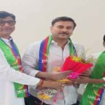 झारखंड में आजसू 41वां स्थापना दिवस पर सुदेश महतो से नेताओं की अहम मुलाकात