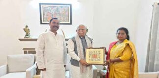 रांची के विकास प्रस्तावों पर दिल्ली पहुंचीं महापौर रोशनी खलखो