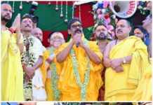 जगन्नाथपुर रथयात्रा में उमड़ी आस्था, CM हेमंत ने खींचा रथ