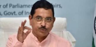 प्रहलाद जोशी बने देश के नए शिक्षा मंत्री