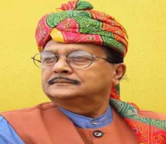 दिल्ली में वित्त मंत्री की गैरहाजिरी में बड़ी अटकलें