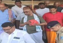 रजरप्पा में हेमंत सोरेन ने संथाली रीति-रिवाज से किया माँ का अस्थि विसर्जन